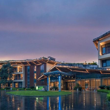 Holiday Inn Express Emei Mountain By Ihg Emeishan Exterior foto